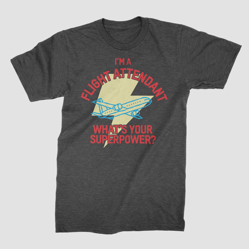 私はフライトアテンダントです - Tシャツ