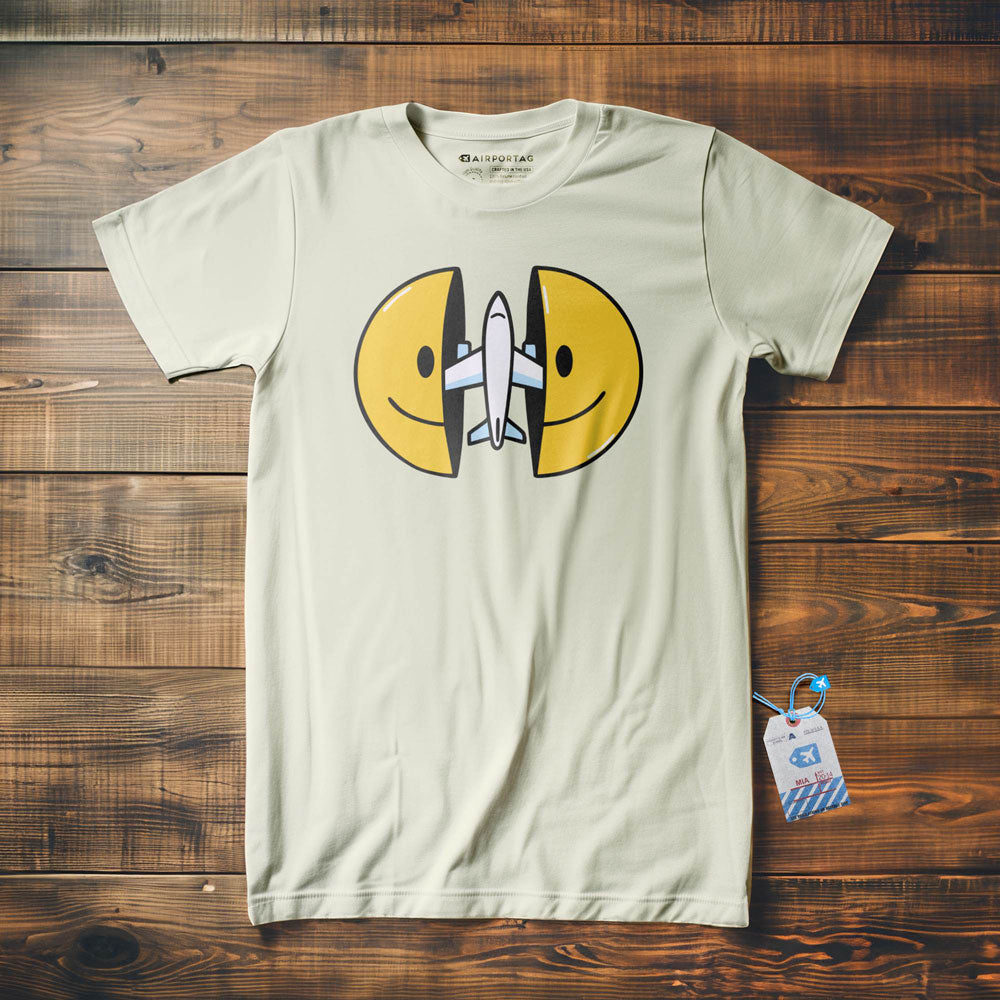 Open Smile Plane - T-Shirt