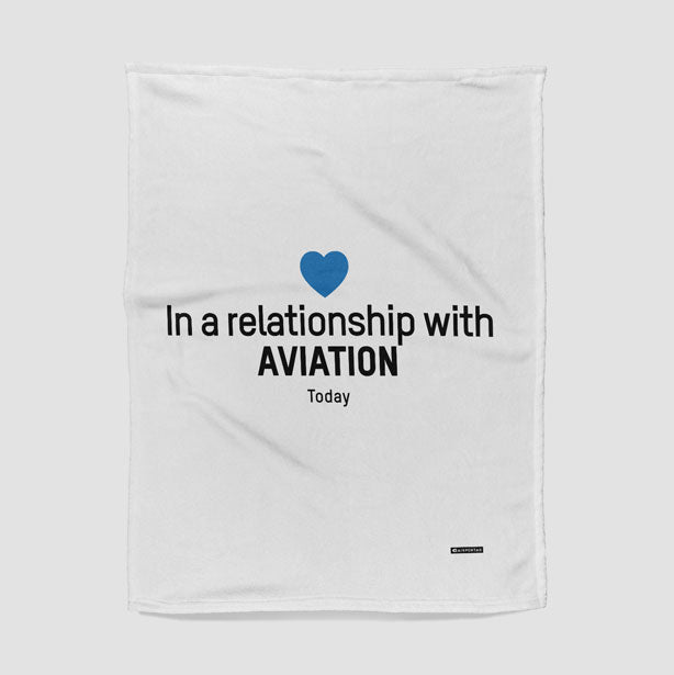 In a relationship with aviation - Blanket - Airportag