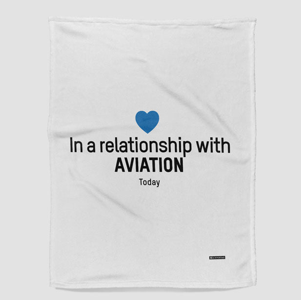 In a relationship with aviation - Blanket - Airportag
