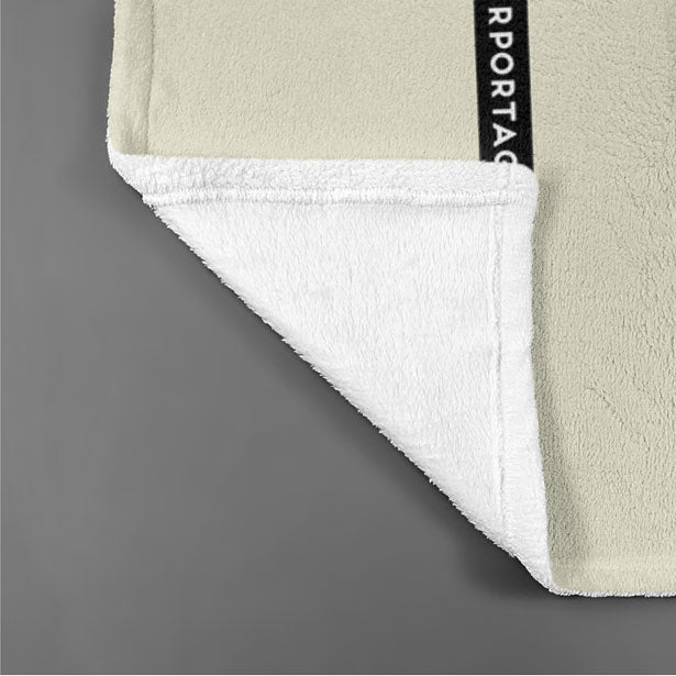 OMA - Blanket - Airportag
