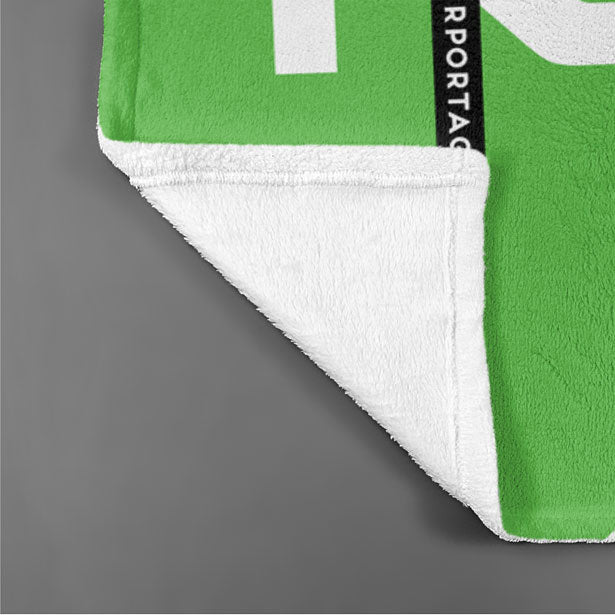 PTY - Blanket - Airportag