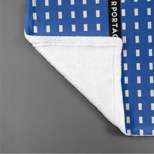 YQX - Blanket - Airportag