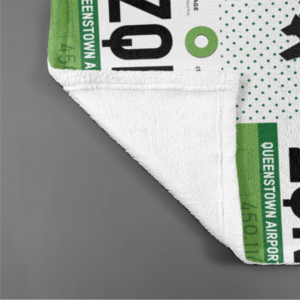 ZQN - Blanket - Airportag