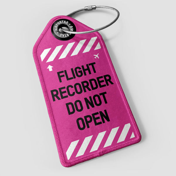 FL-RECORDER-758_022-luggage-