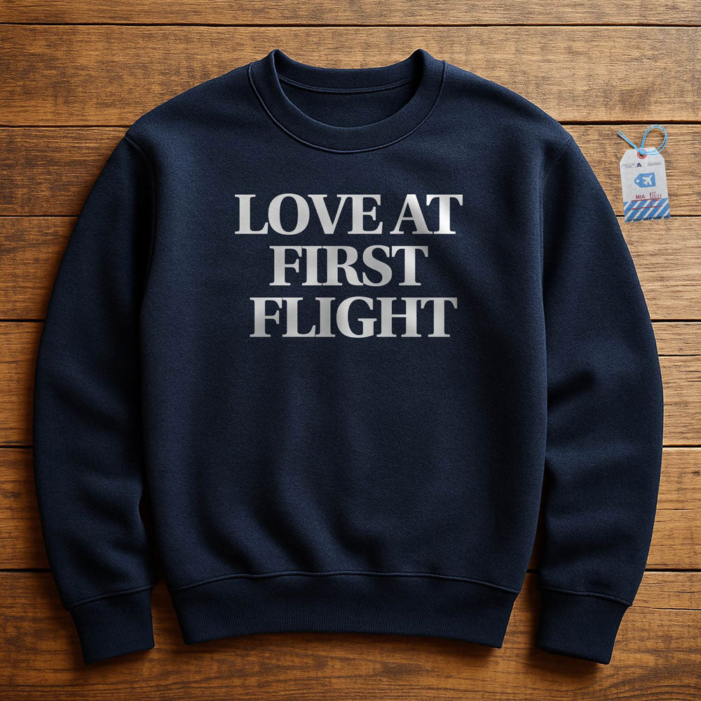 Love At First Flight - Sweatshirt