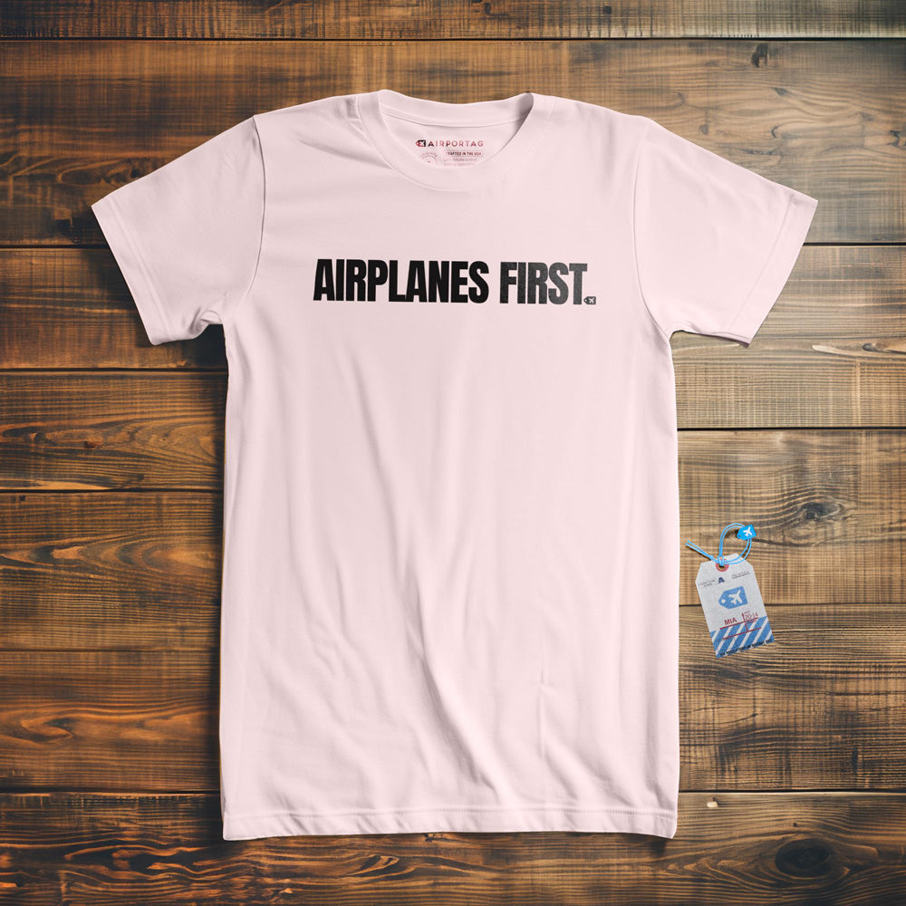 Airplanes First - T-Shirt - Light Pink
