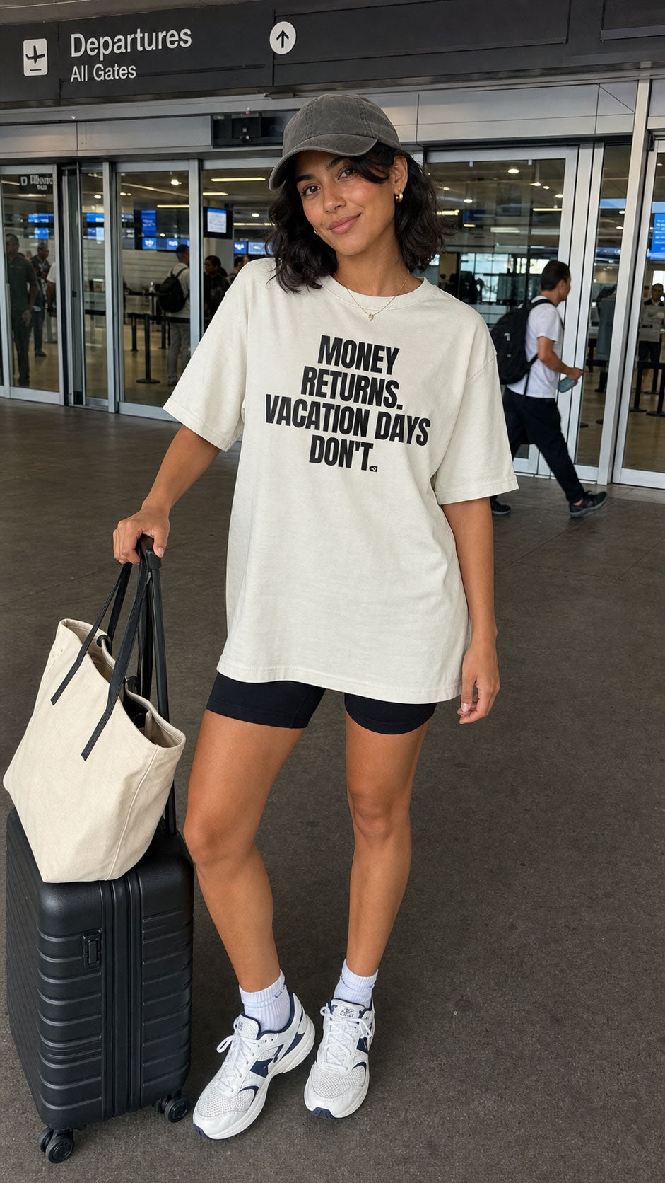 Money Returns. Vacation Days Don't. - T-Shirt