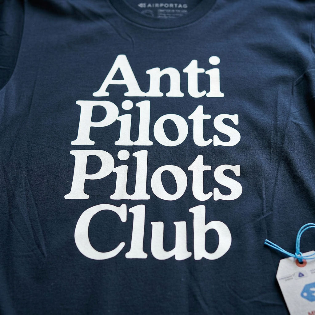 Anti Pilots Pilots Club - T-Shirt