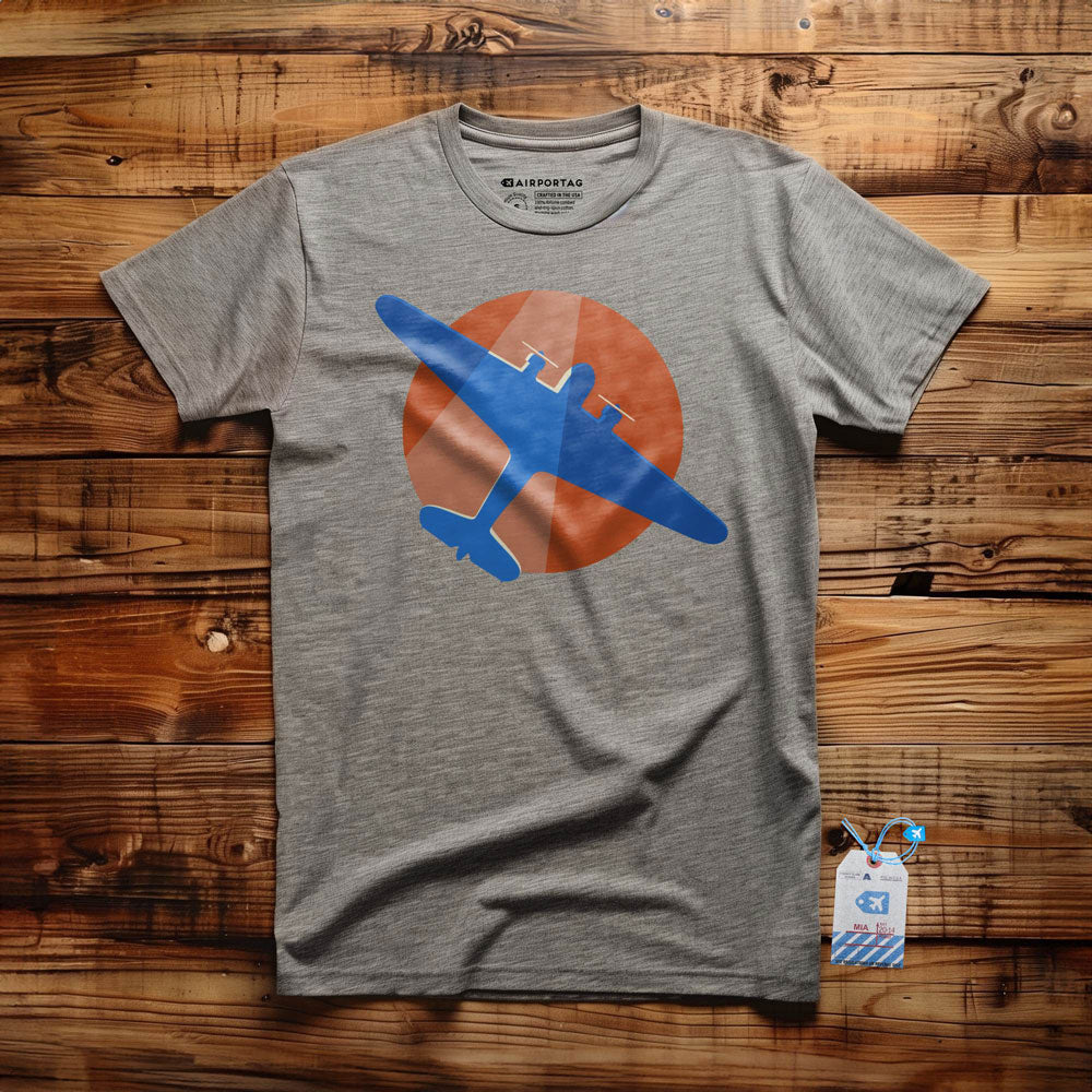DC-3 Flying Overhead Minimalist - T-Shirt