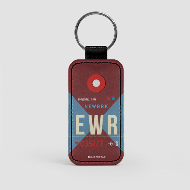 EWR - Leather Keychain - Airportag