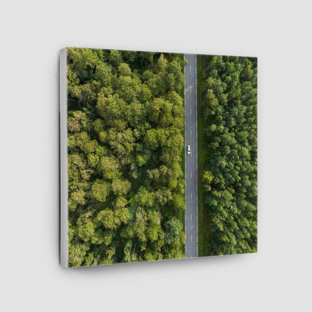 Through the Woods - Canvas - Airportag