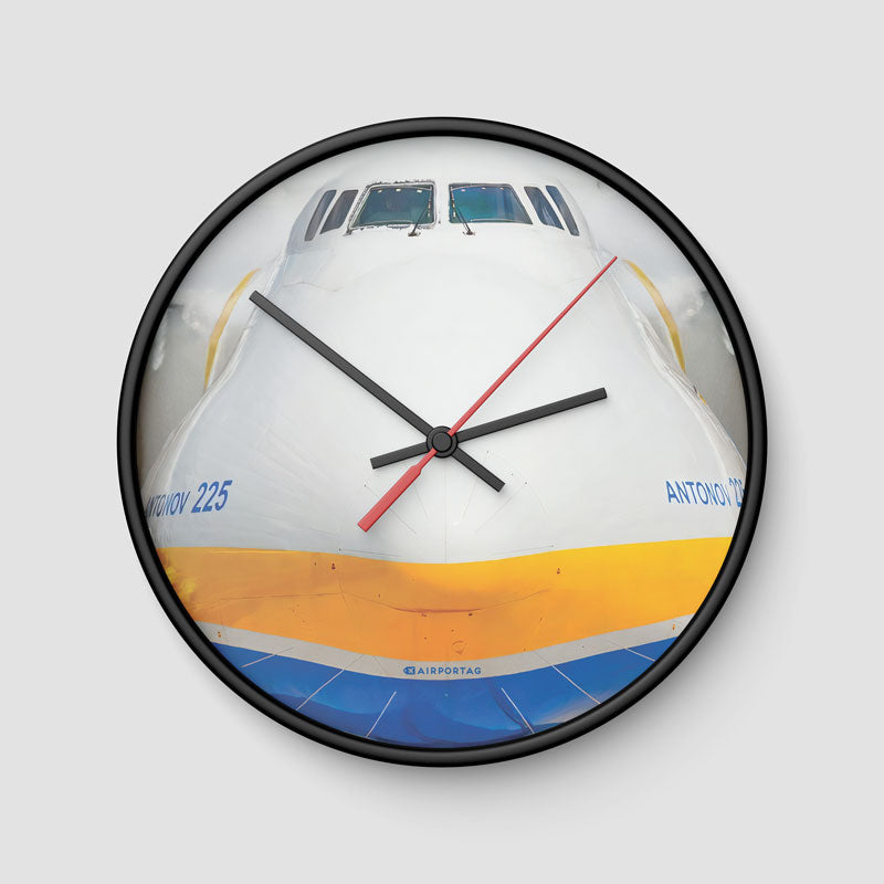 アントノフ飛行機の鼻 - 壁掛け時計