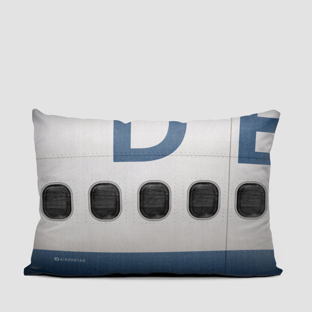 DL Plane - Throw Pillow - Airportag